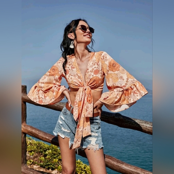 Allover Floral Tie Front Crop Top - Picture 1 of 6